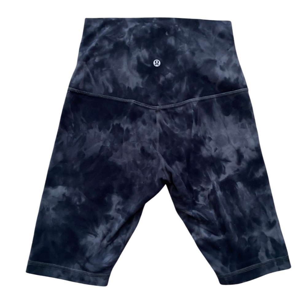 Lulu Align Super-High-Rise Short 10’’